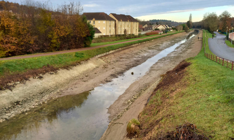 Remise en eau du canal du Loing 2nd partie