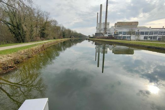 Un an après la pollution du canal du Loing : vers une opération de rempoissonnement
